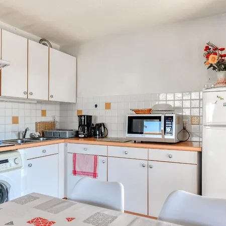 Les Maldives B By Interhome * آجد